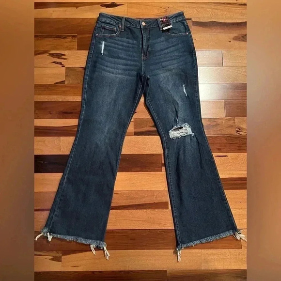NOBO | juniors distressed bootleg jeans. Size: 13 - Picture 14 of 15